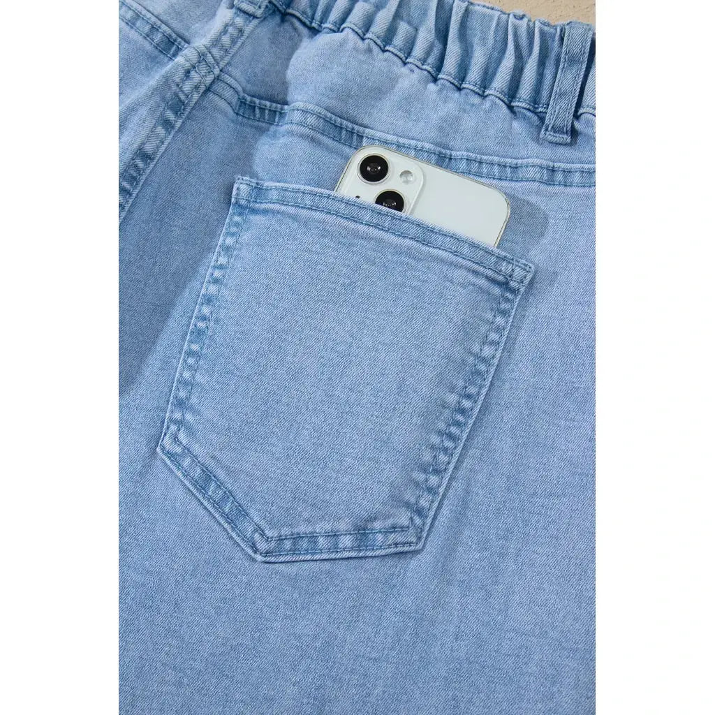 Beau Blue Solid Color Square Patch Pocket Ankle-length Barrel Jeans