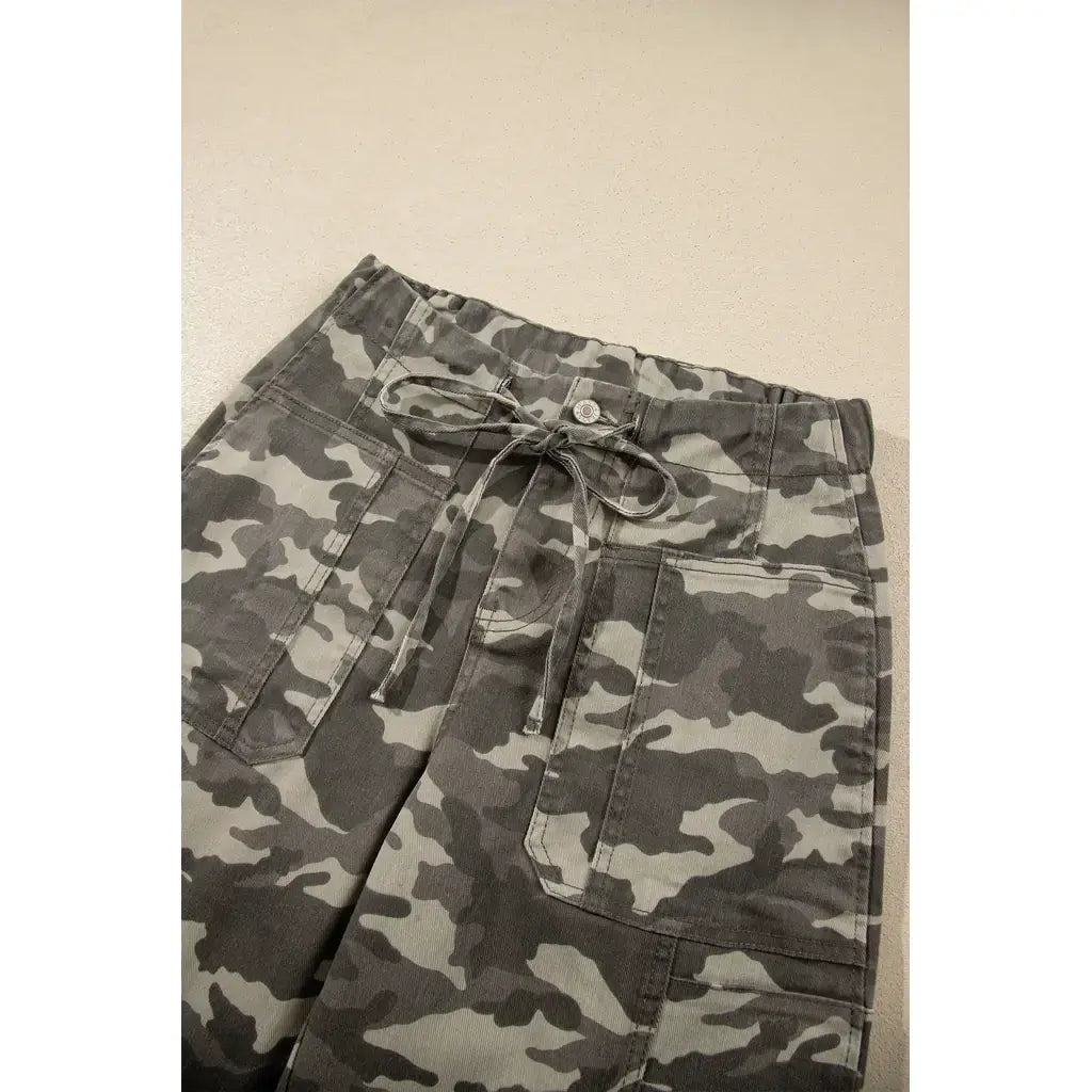 Green Leopard Printed Drawstring Elastic Waistband Pocketed Barrel Jeans