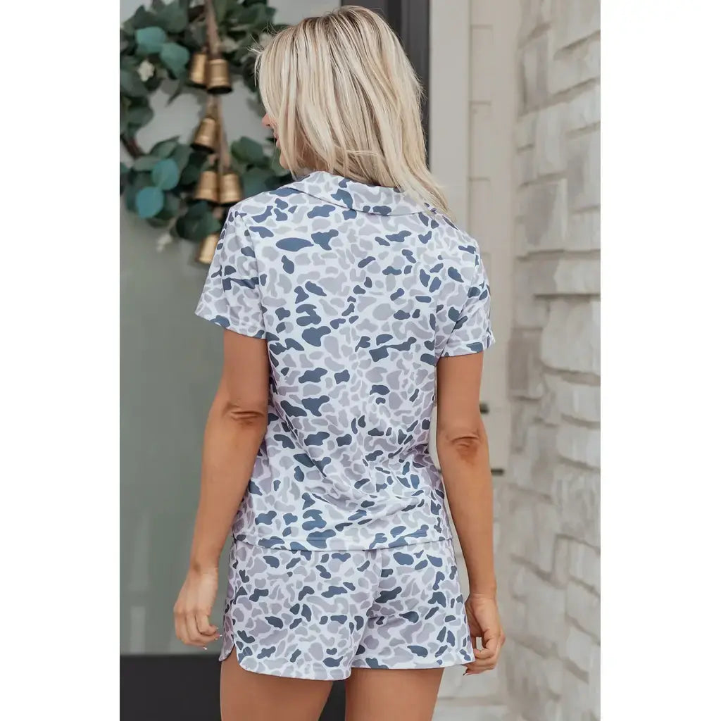 Multicolour Abstract Patterned Polo Collar T Shirt and Shorts Set