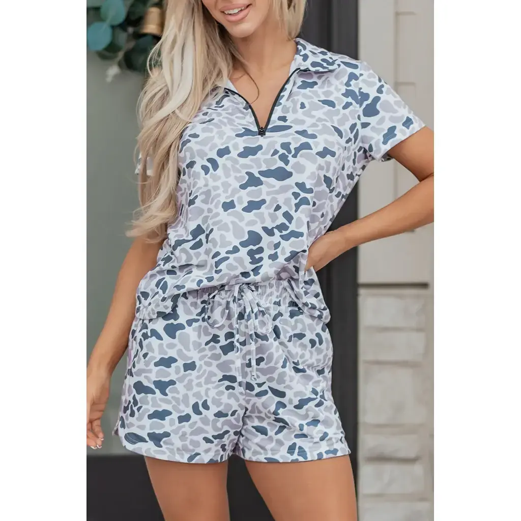 Multicolour Abstract Patterned Polo Collar T Shirt and Shorts Set - Image 8