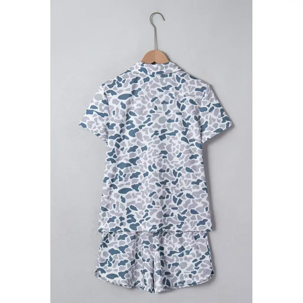 Multicolour Abstract Patterned Polo Collar T Shirt and Shorts Set - Image 10